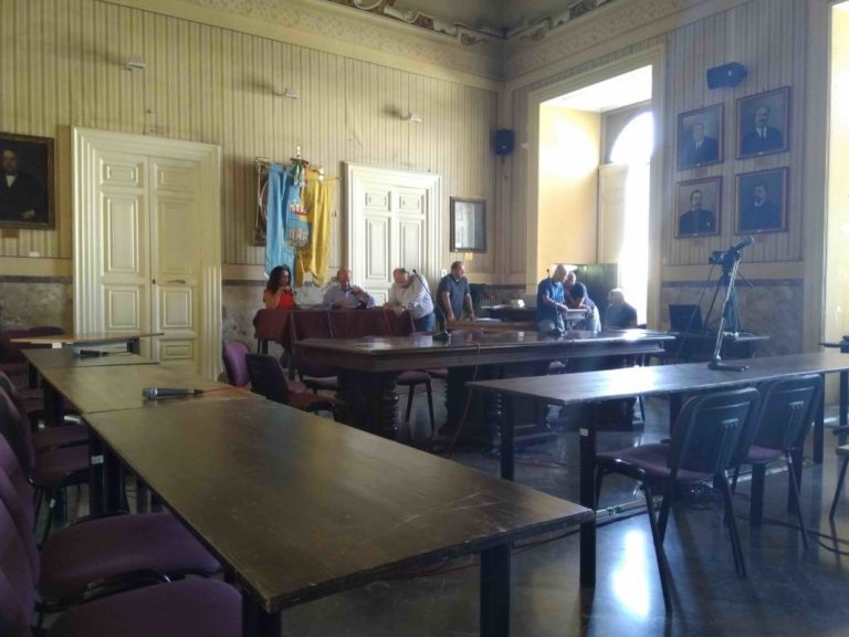 Consiglio comunale: la maggioranza non ha i numeri e diserta l’Aula