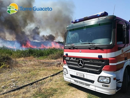 Incendio a Torre Guaceto