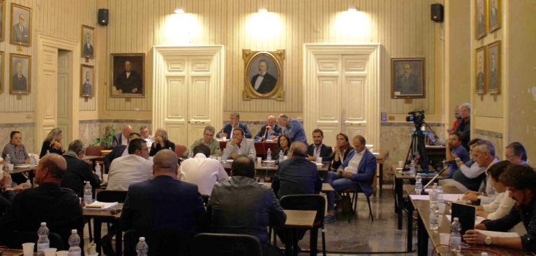 Consiglio comunale: la maggioranza approva l’assestamento di bilancio