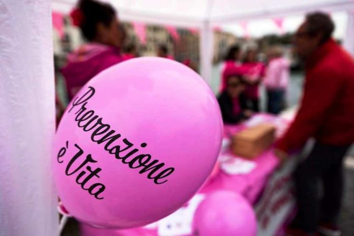 Ostuni si tinge di rosa: la città accoglie la maratona benefica della LILT