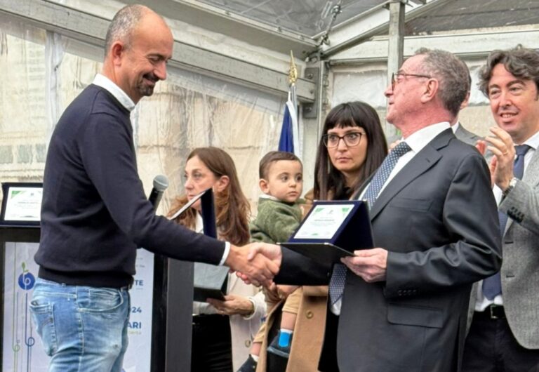 Impegno per la comunità e innovazione, Roberto Carparelli premiato al G7 Salute a Bari